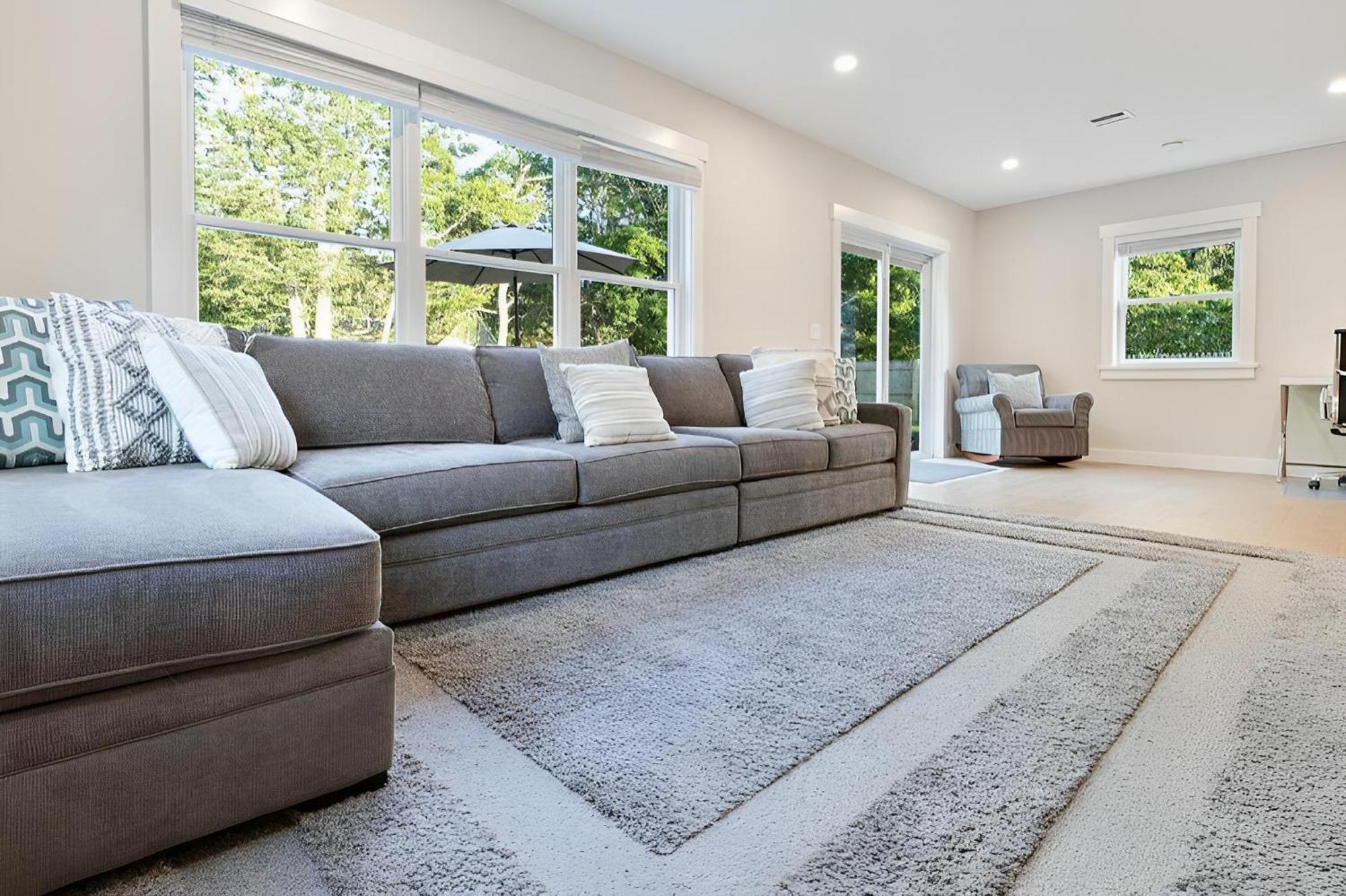 Renovated & Sophisticated Home Near Beach & Shops! バーンズテーブル エクステリア 写真