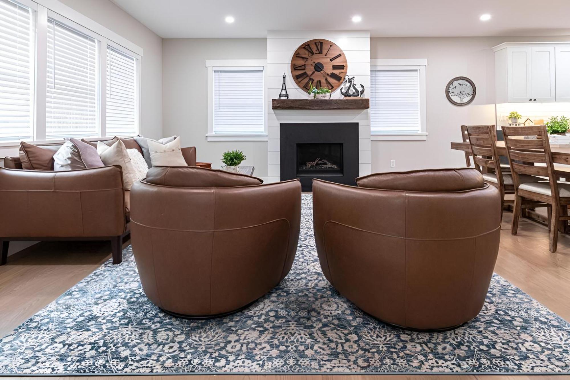 Renovated & Sophisticated Home Near Beach & Shops! バーンズテーブル エクステリア 写真